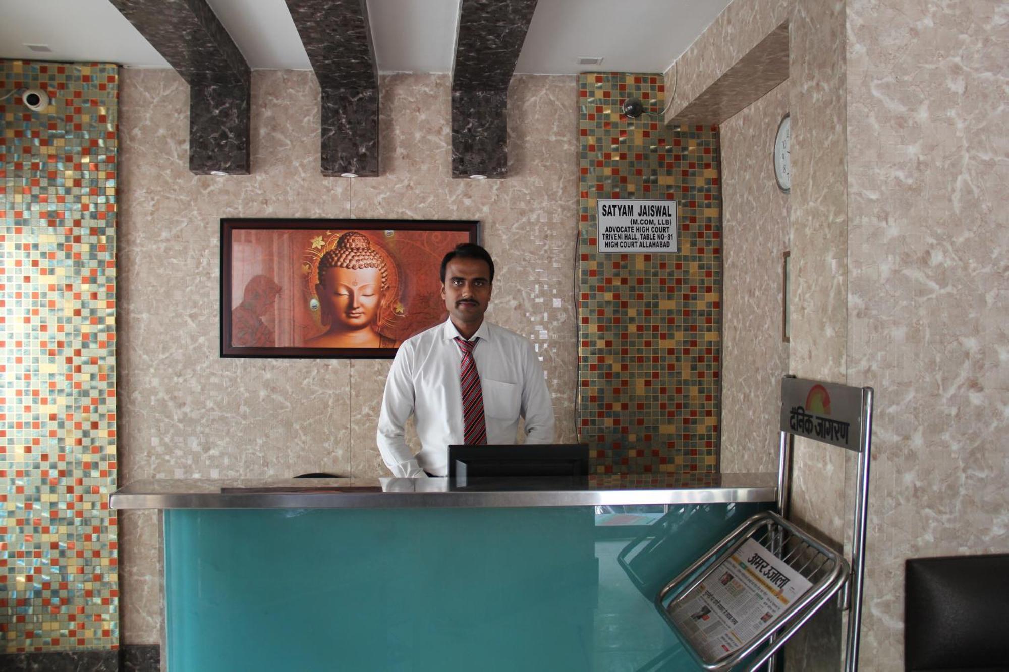 Hotel Ur Prayagraj Exterior foto